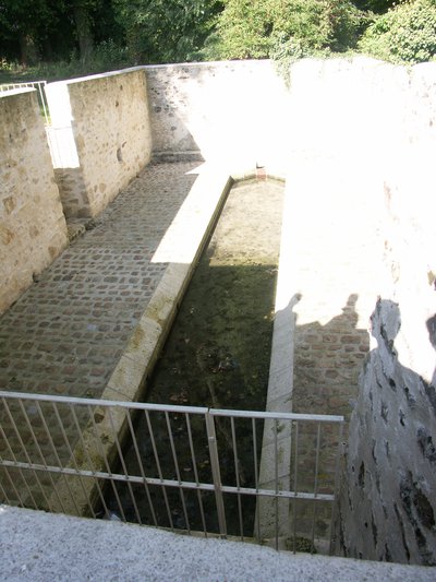Source-lavoir de Rully 