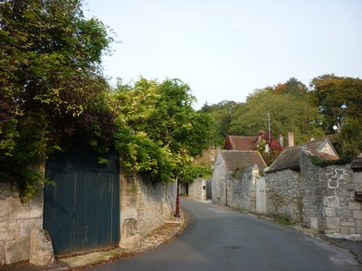 Les vieux murs de Fleurines