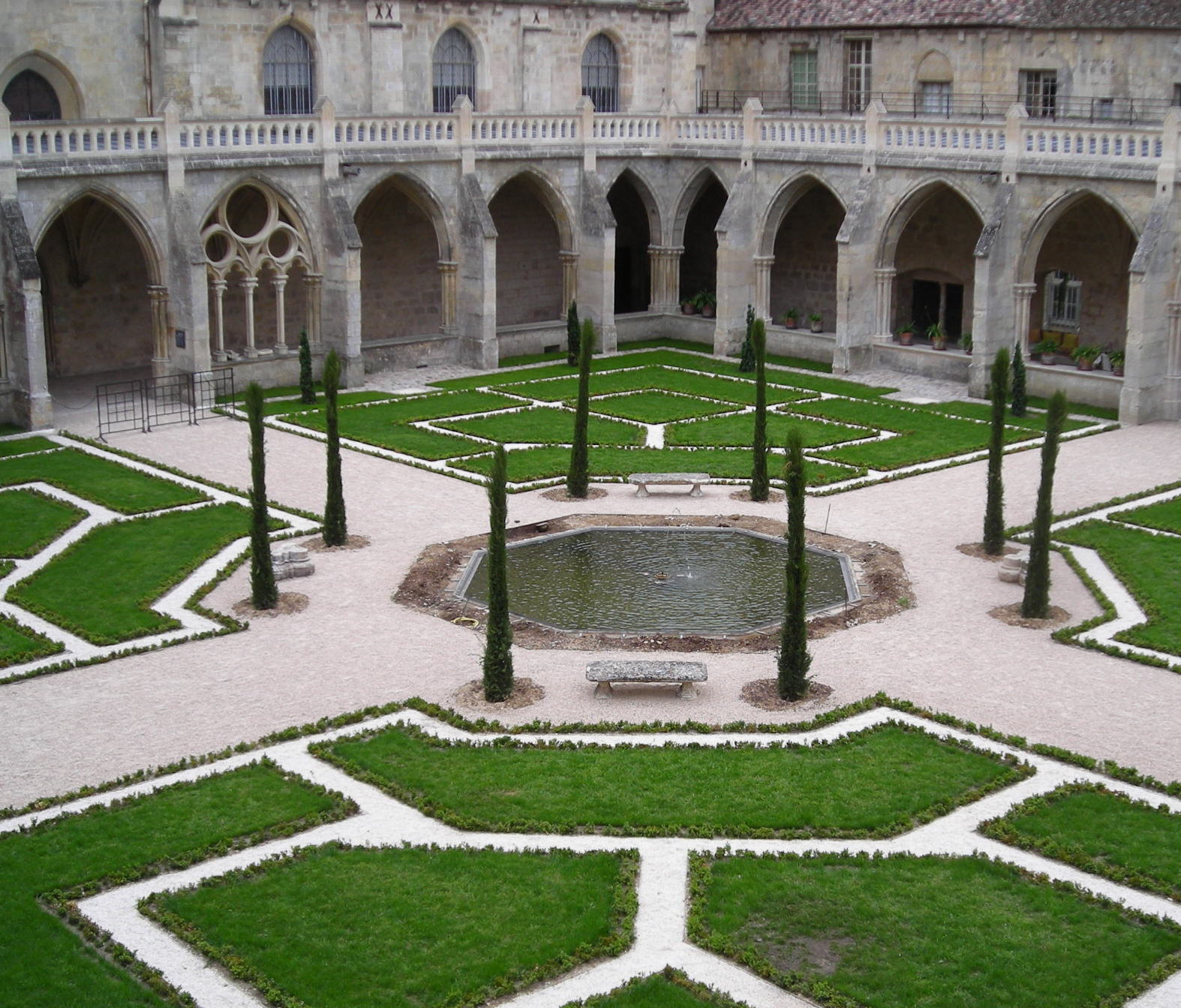 Cloître de Royaumont